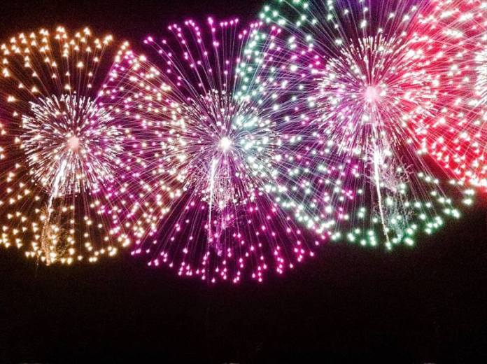 manuale del matsuri - 8 fuochi d'artificio giapponesi