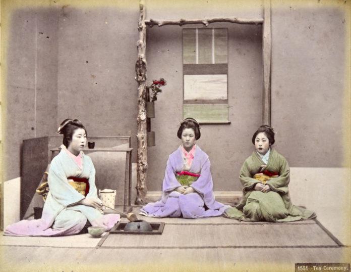 Tre Geisha, fotografia all'albumina, periodo Meiji (1868-1912)