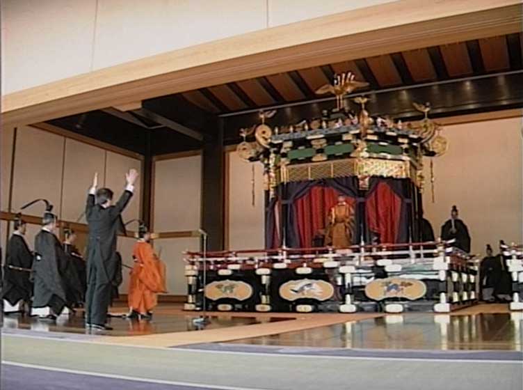 imperatore naruhito incoronazione 2
